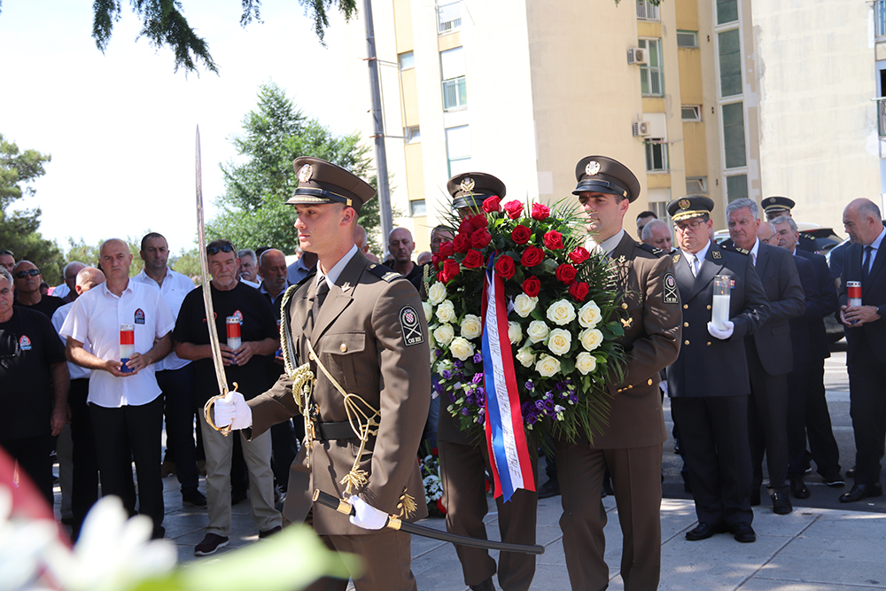 Ovoga Petka Lipnja Sve Ano Obilje Avanje Obljetnice Osnivanja