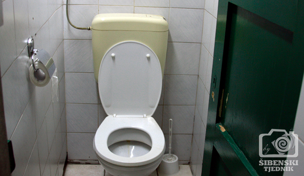 FOTO: Do idućeg ljeta Grad će obnoviti javne WC-e i staviti u funkciju dva nova