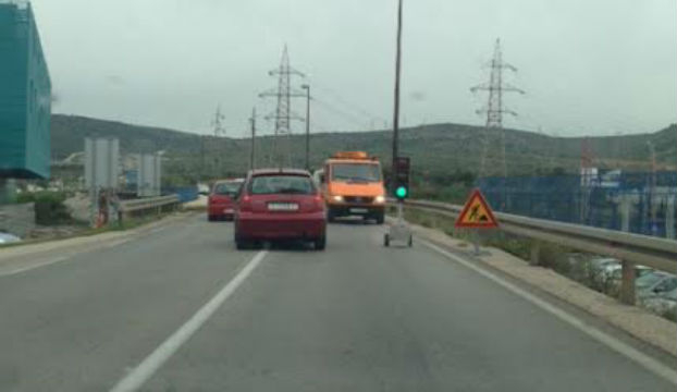 FOTO: Mijenja se zaštitna ograda na nadvožnjaku kod Dalmarea, semafori do 1. svibnja