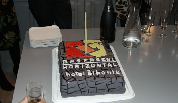 FOTO: Sretan rođendan: Raspršeni hotel nakon godinu rada dobio recepciju