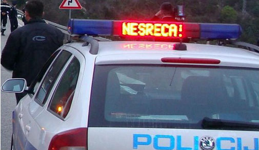 PROMETNA: Sudarila se dva vozila na cesti prema Roškom Slapu