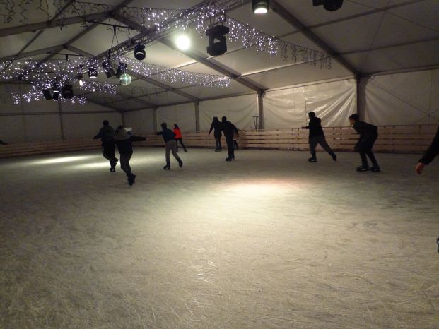 FOTO: Šibenska ledena arena u malom spremna za nastavak blagdana