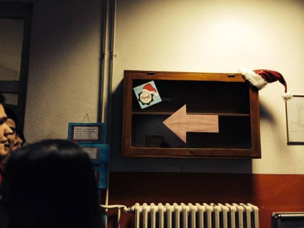 FOTO: Šibenski gimnazijalci oduševili šibensku ‘papirnatu djevojku’