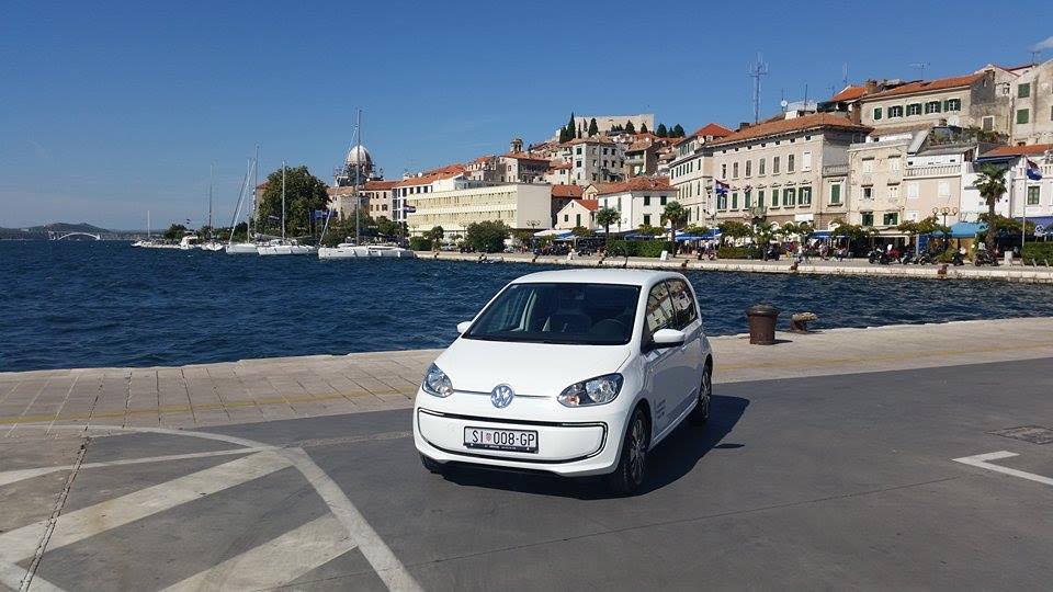 FOTO: Gradski parking nabavio prvi električni automobil u Šibeniku