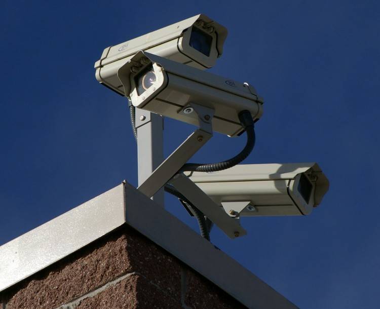 Grad Vodice nabavio pet nadzornih kamera u vrijednosti 63 tisuća kuna