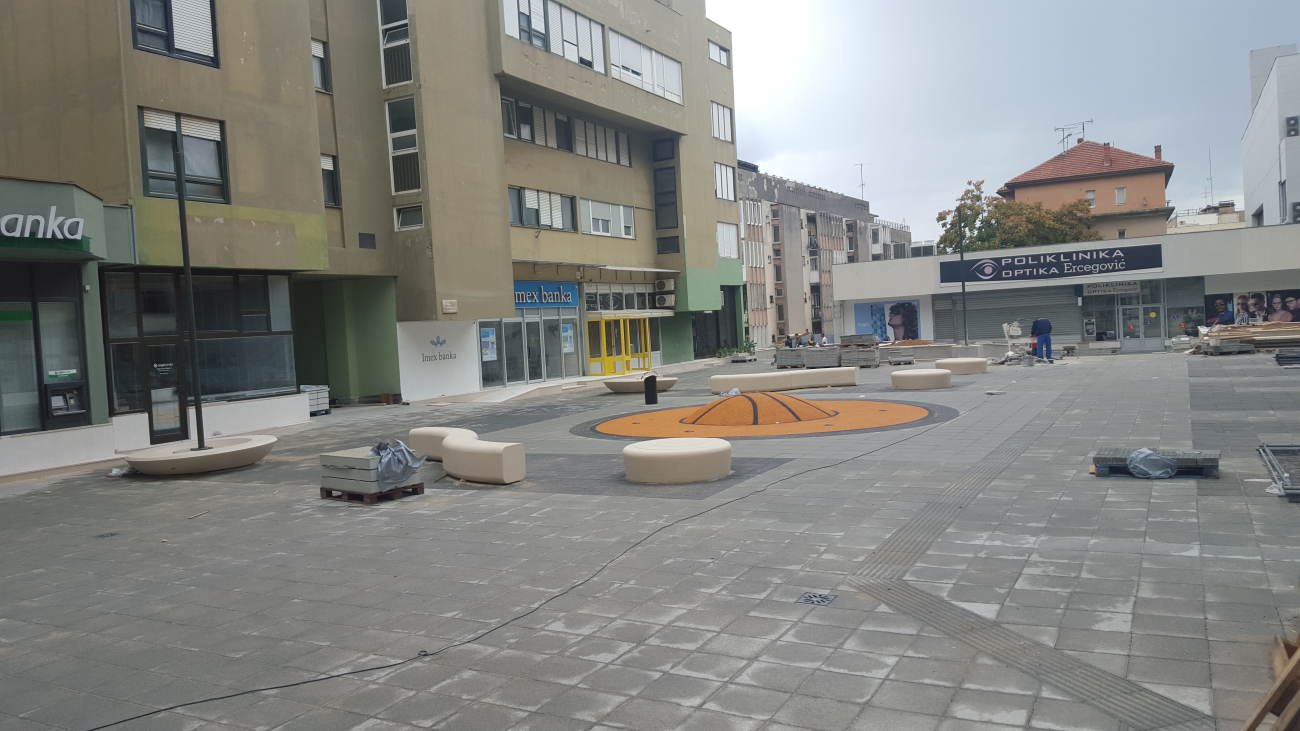 Upozorenje stanarima zgrada na Draženovom trgu da ne krše Odluku o komunalnom redu