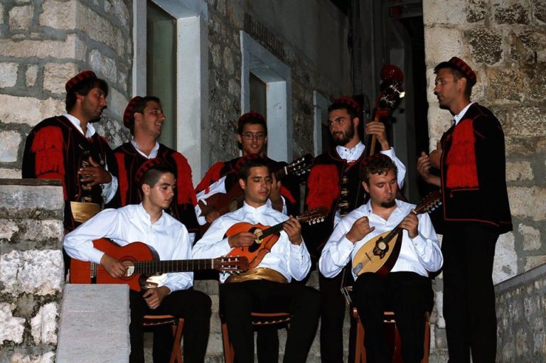 Klapa Adriaticum dala obol obilježavanju 25. godišnjice pada Vukovara