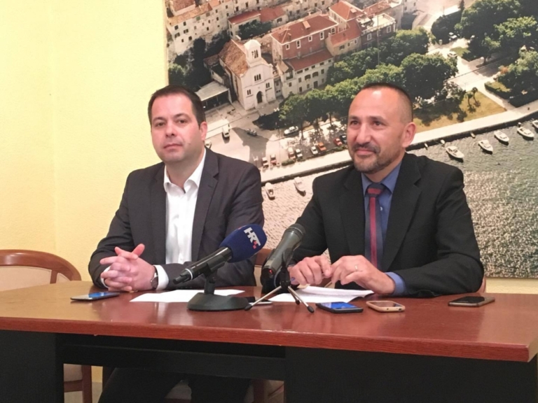 Zekanović i Penđer žele spriječiti ‘bijelu kugu’ u Šibeniku sa 3.000 kuna za novorođene, nižom cijenom vrtića i besplatnim udžbenicima