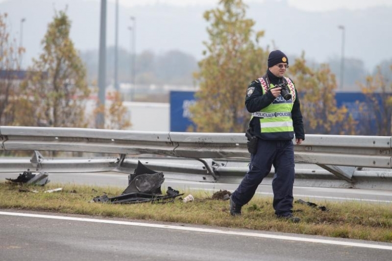 Teška nesreća na A1 između Pirovca i Benkovca: Jedna osoba poginula, druga prevezena u šibensku bolnicu
