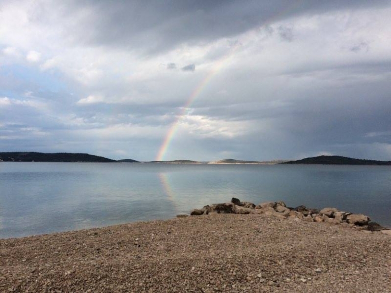 Igra sunca i kiše dugom nam uljepšala početak petka