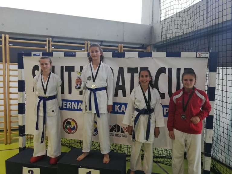 Osnovan Karate klub Krka Drniš, Petra Mihaljević ostat će upamćena kao prva koja im je osvojila medalje