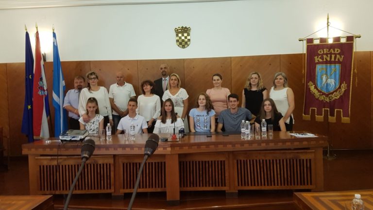 Potpisani ugovoriFOTO Šest sportaša dobilo stipendije Grada Knina