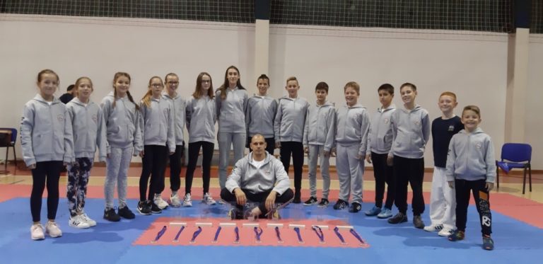 Opet rasturiliKarate klub Šibenik 1066 najuspješniji na međunarodnom turniru Ploče Open