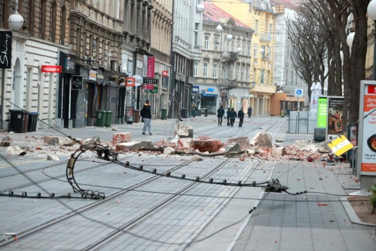 Potpora Europske KomisijeEU nakon potresa mobilizirao hitnu pomoć za Hrvatsku